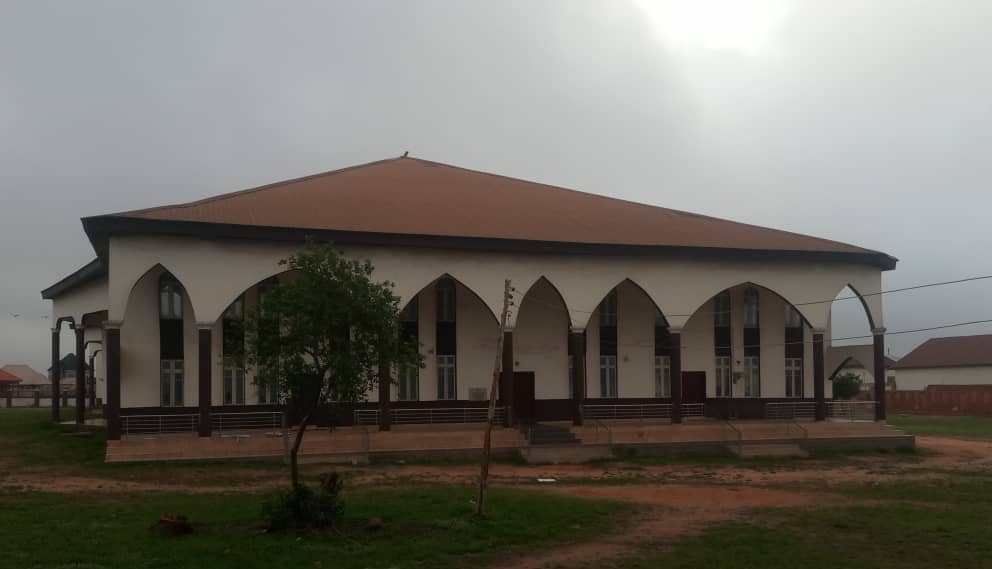 St Andrew's Cathedral, Eguare